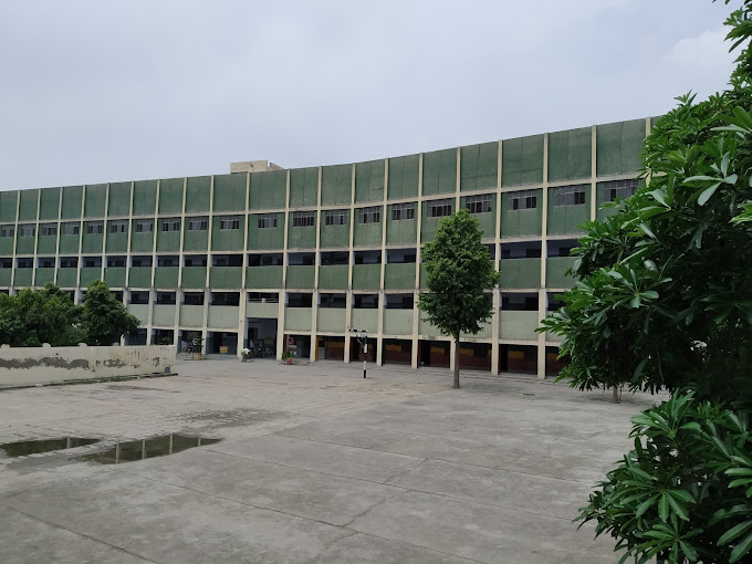 Shambhu Dayal Modern School campus